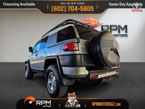 Used 2010 Toyota FJ Cruiser 4WD image 21