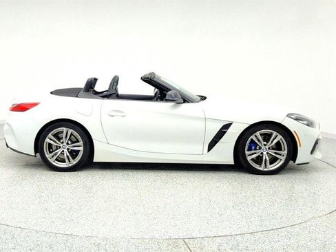 Used 2022 BMW Z4 sDrive30i w/ Dynamic Handling Package image 4