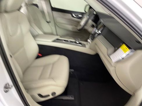 Used 2024 Volvo XC60 T8 Plus w/ Protection Package image 39