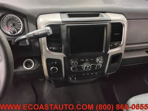Used 2018 RAM 2500 SLT AWD/4WD image 12