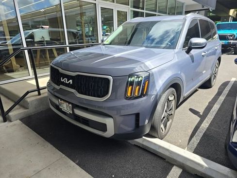 Used 2024 Kia Telluride EX FWD image 3