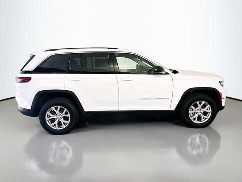 Used 2022 Jeep Grand Cherokee Limited AWD/4WD image 8
