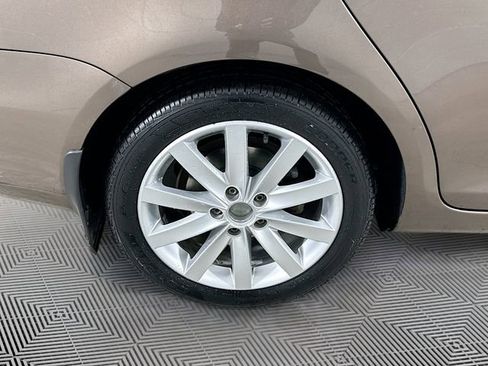 Used 2014 Volkswagen Jetta TDI image 27