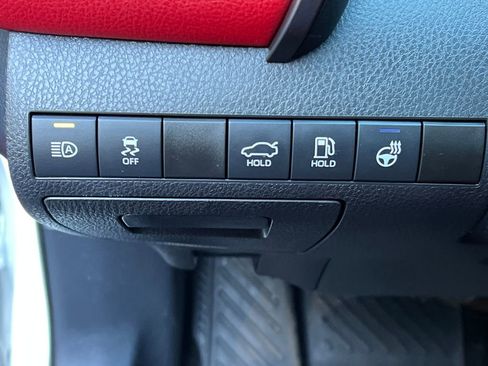 Used 2022 Toyota Camry XSE image 29