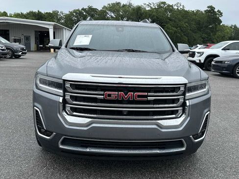 Used 2021 GMC Acadia SLT w/ Technology Package FWD image 3