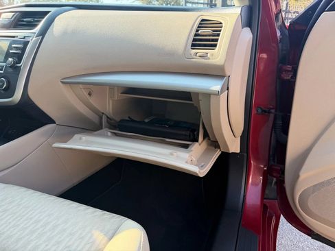 Used 2017 Nissan Altima 2.5 S w/ Power Driver Seat Package FWD image 13