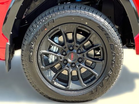 New 2026 Toyota Tundra Limited AWD/4WD image 11