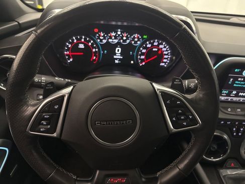 Used 2018 Chevrolet Camaro SS RWD image 20