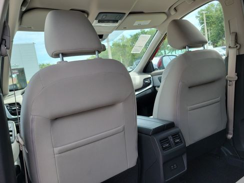 Certified 2021 Nissan Rogue SV FWD image 19