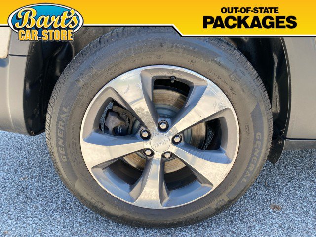 Used 2019 Jeep Cherokee Limited AWD/4WD image 7