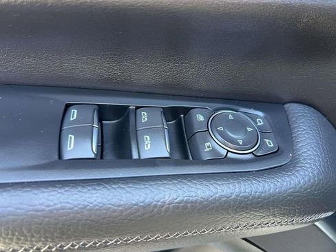 Certified 2025 GMC Yukon XL Denali AWD/4WD image 19