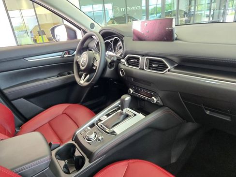 New 2025 MAZDA CX-5 Carbon Edition image 6