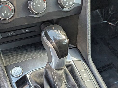 Used 2024 Volkswagen Tiguan S image 17