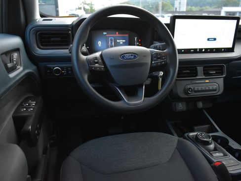 Used 2025 Ford Maverick XL w/ Equipment Group 102A AWD/4WD image 17