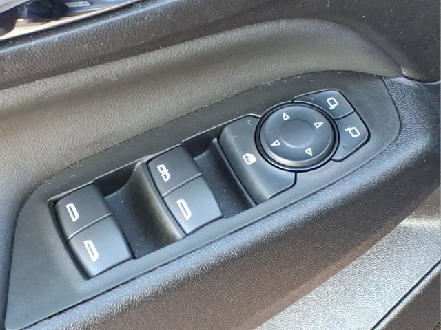 Used 2024 Chevrolet Equinox LT w/ LPO, Floor Liner Package FWD image 16