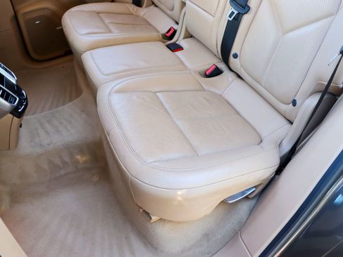 Used 2014 Porsche Cayenne image 19