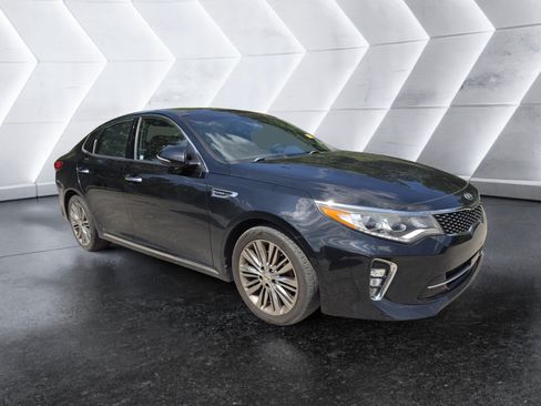 Used 2018 Kia Optima SX w/ Technology Package FWD image 2