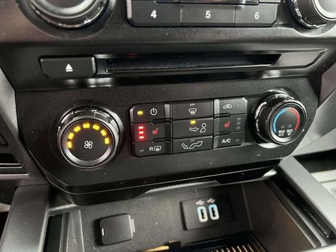 Used 2016 Ford F150 XLT w/ Equipment Group 302A Luxury image 21