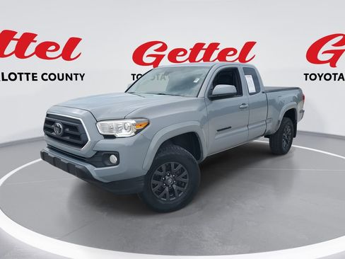 Certified 2020 Toyota Tacoma SR5 image 1