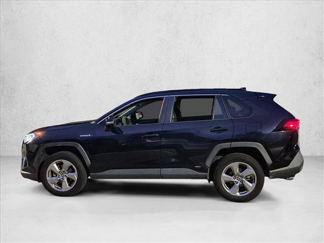 Used 2021 Toyota RAV4 XLE Premium AWD/4WD image 4