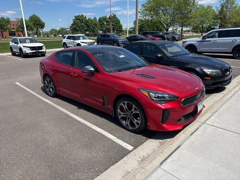 Used 2018 Kia Stinger GT2 AWD/4WD image 1