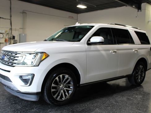 Used 2018 Ford Expedition Limited w/ Driver Assistance Package RWD image 6