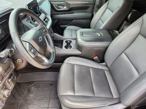 Used 2023 Chevrolet Tahoe Z71 w/ Z71 Off-Road Package image 4