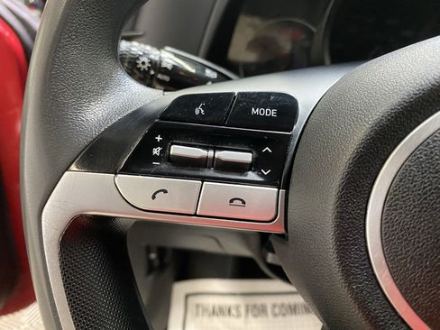 Used 2023 Hyundai Elantra SEL image 31