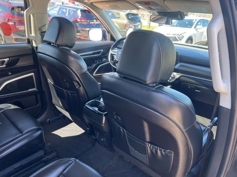 Used 2024 Kia Telluride S w/ S Sunroof Package image 15