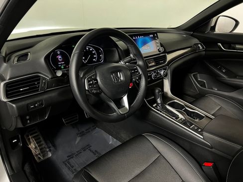 Used 2019 Honda Accord Sport image 12