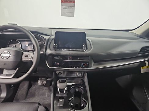 New 2026 Nissan Rogue SV w/ SV Premium Package image 18