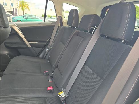 Used 2015 Toyota RAV4 XLE FWD image 13