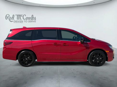 Used 2025 Honda Odyssey Sport-L image 4