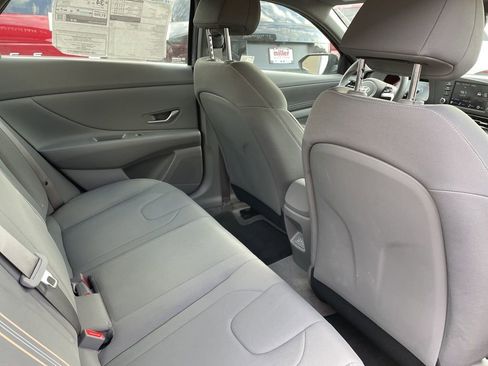 New 2025 Hyundai Elantra Sport image 11