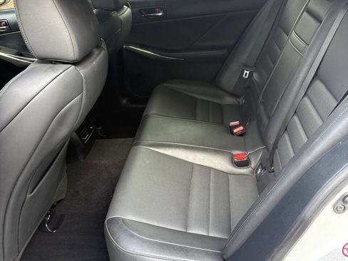 Used 2016 Lexus IS 300 AWD w/ F Sport Package image 40