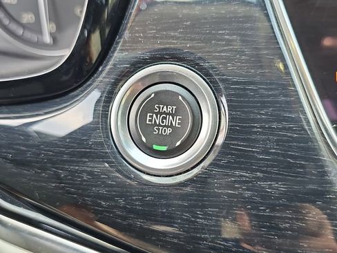 Used 2021 Cadillac XT6 Premium Luxury FWD image 30