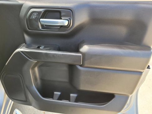 Used 2022 Chevrolet Silverado 1500 Custom w/ LPO, Dark Essentials Package RWD image 8