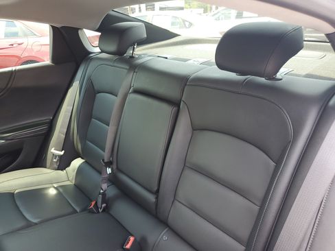 Used 2023 Chevrolet Malibu LT FWD image 11
