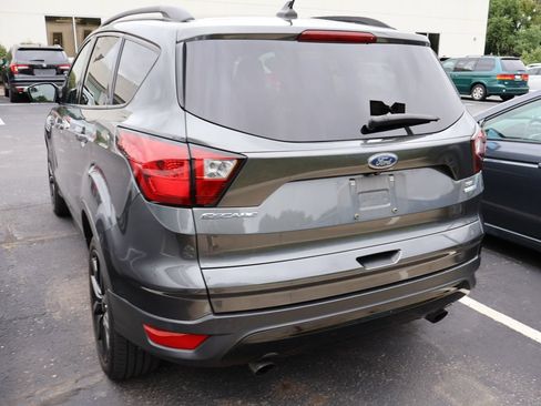 Used 2019 Ford Escape SE AWD/4WD image 5