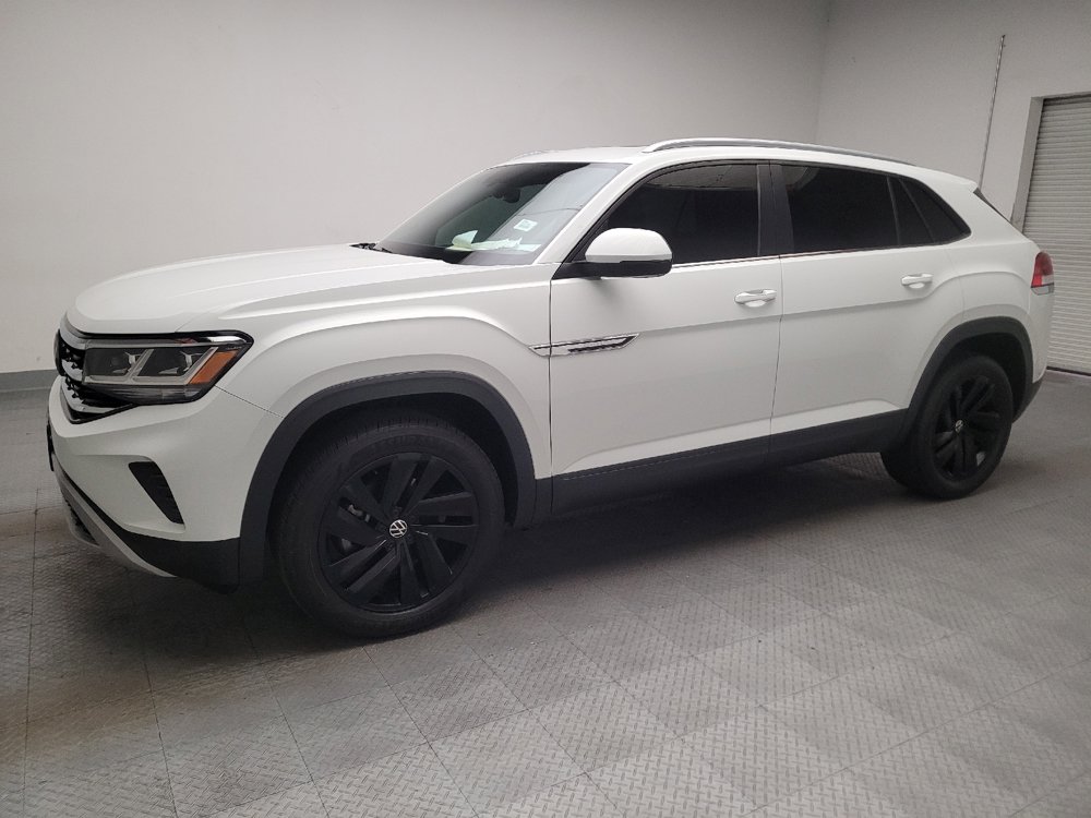 Used 2021 Volkswagen Atlas Cross Sport SE AWD/4WD image 2