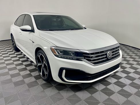Used 2022 Volkswagen Passat 2.0T R-Line image 7