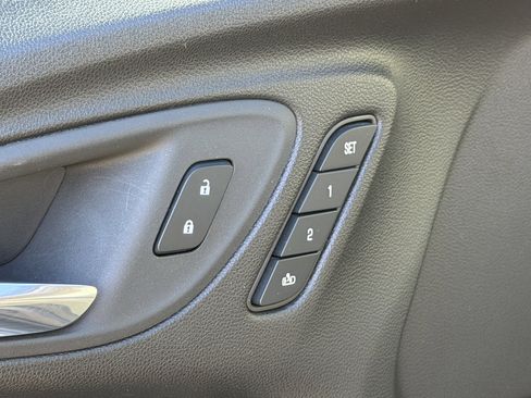 Used 2023 Buick Encore GX Essence w/ Experience Buick Package image 18