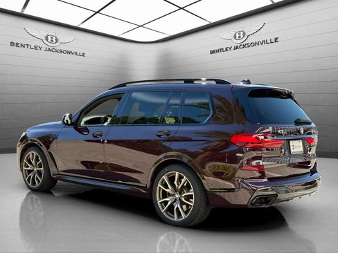 Used 2022 BMW X7 M50i image 12