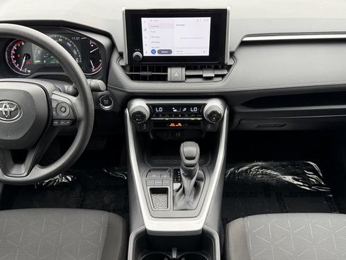 Used 2025 Toyota RAV4 XLE image 14