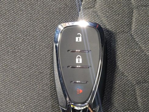 Used 2021 Chevrolet Equinox LT AWD/4WD image 32