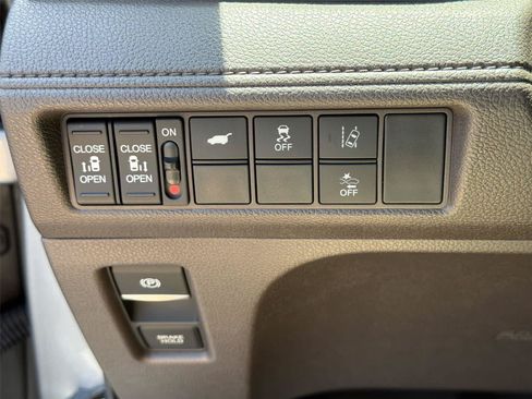 Used 2020 Honda Odyssey EX-L image 39