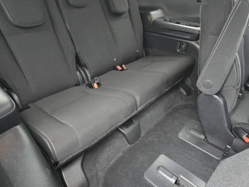 Certified 2024 Subaru Ascent Premium w/ Convenience Package image 18