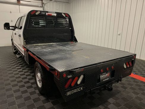 Used 2022 Ford F250 XL w/ Power Equipment Group image 17