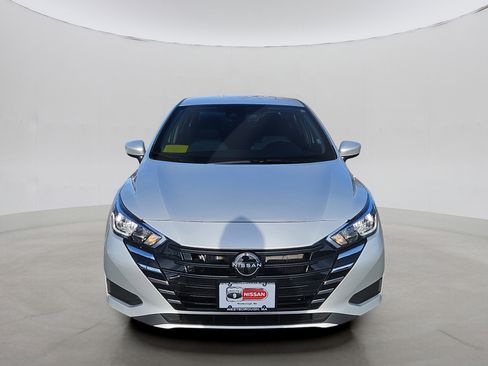 Used 2023 Nissan Versa SV image 23