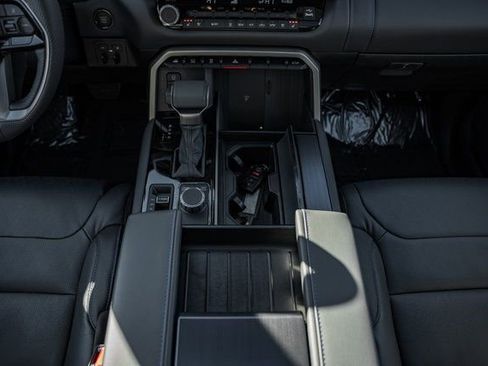 New 2026 Toyota Tundra Platinum image 31